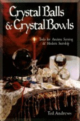 Bild på Crystal balls and crystal bowls - tools for ancient scrying and modern seer