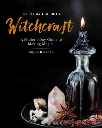 Bild på Ultimate Guide To Witchcraft