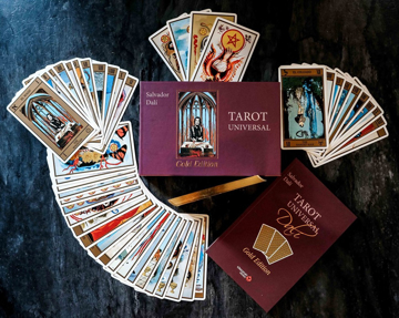 Bild på Dalí Tarot Universal Gold Edition