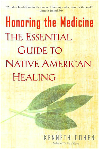 Bild på Honoring The Medicine: The Essential Guide To Native America