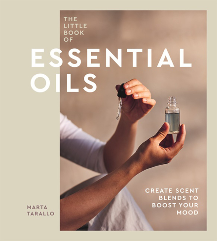 Bild på Little Book of Essential Oils