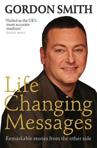 Bild på Life changing messages - remarkable stories from the other side